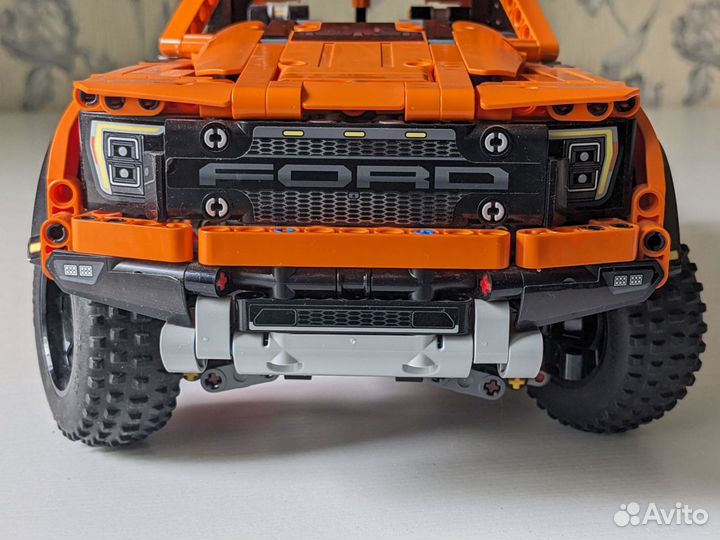 Lego technic Ford Raptor 42126