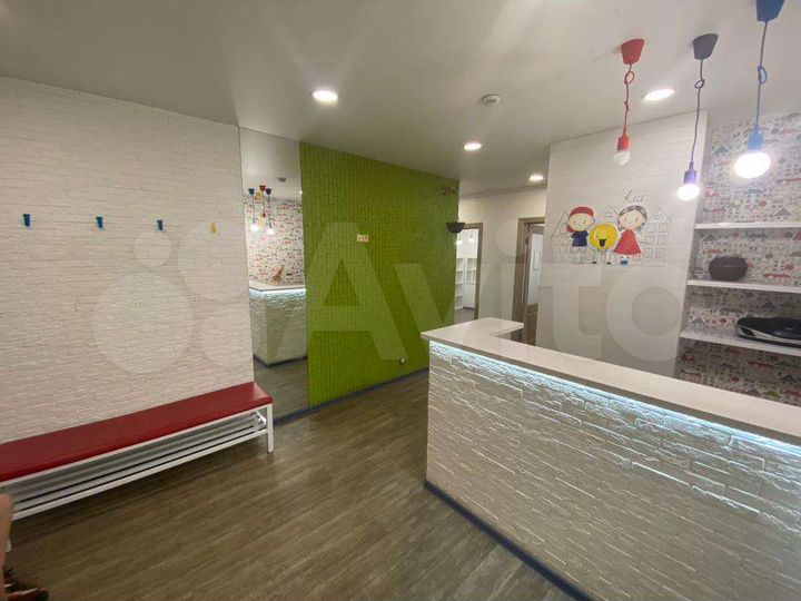 Свободного назначения, 100 м²