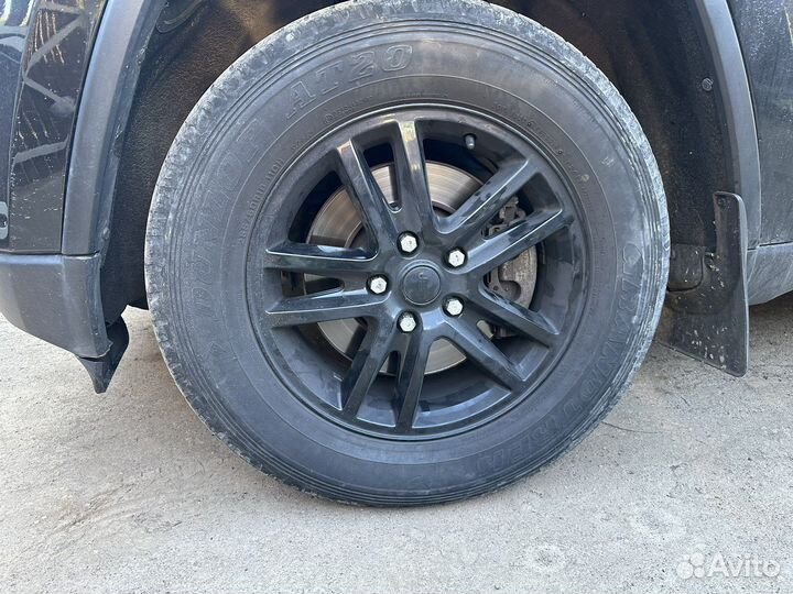 Колеса на jeep grand cherokee wk2 r18