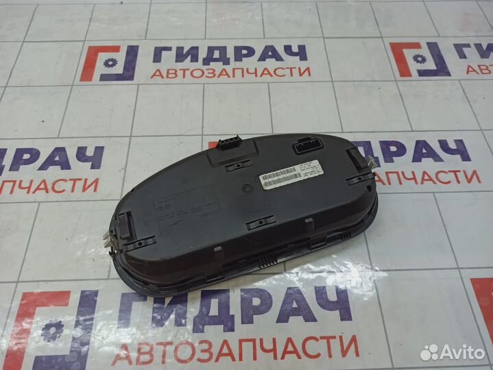 Панель приборов Renault Megane 3 250450043R