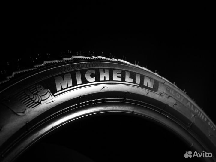 Michelin Pilot Alpin 5 SUV 265/40 R21 и 305/35 R21 114V