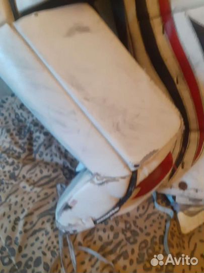 Хоккейные вратарские щитки