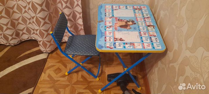 Детский столик и стульчик