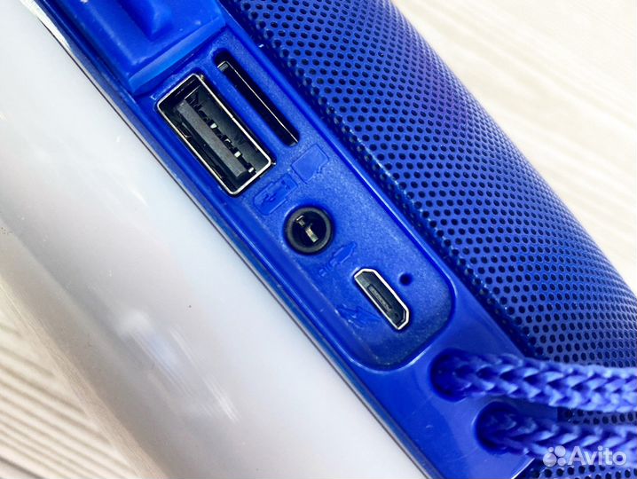 Беспроводная блютуз колонка