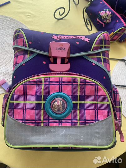 Рюкзак школьный