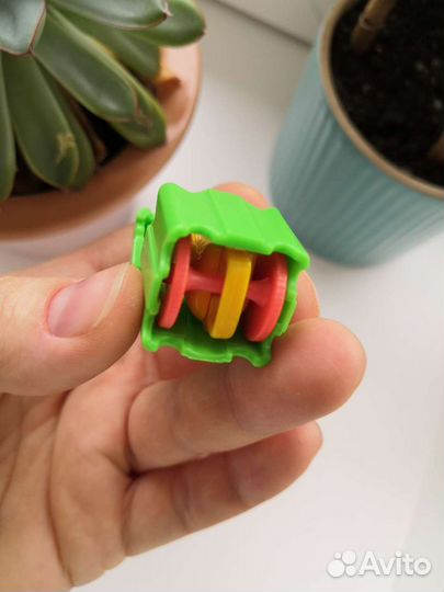 Игрушки из киндера + Нюша и Миньон, цена за все