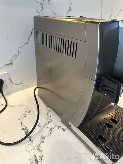 Кофемашина Delonghi Dinamica plus ecam 370.95