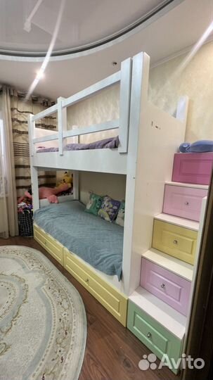 Двухъярусная кровать для детей