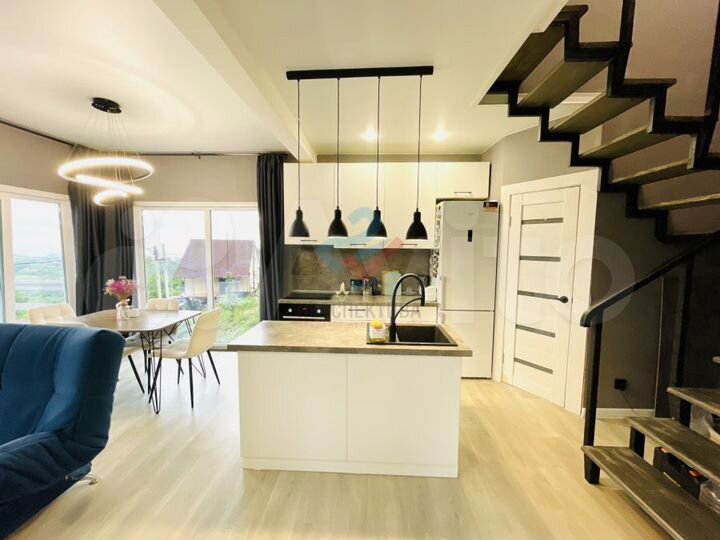 Дом 103 м² на участке 5,5 сот.