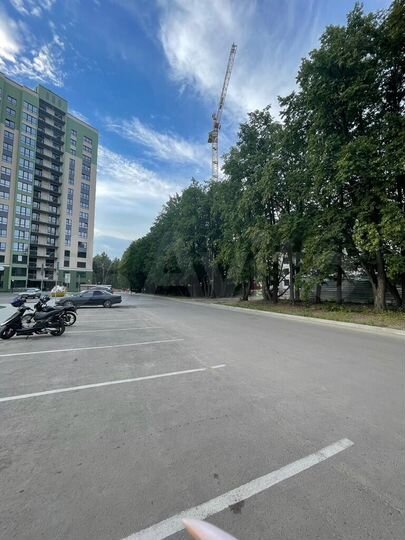 2-к. квартира, 40 м², 1/17 эт.