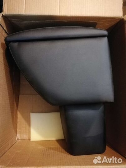 Подлокотник