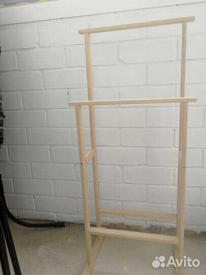 Вешалка для одежды напольная деревянная