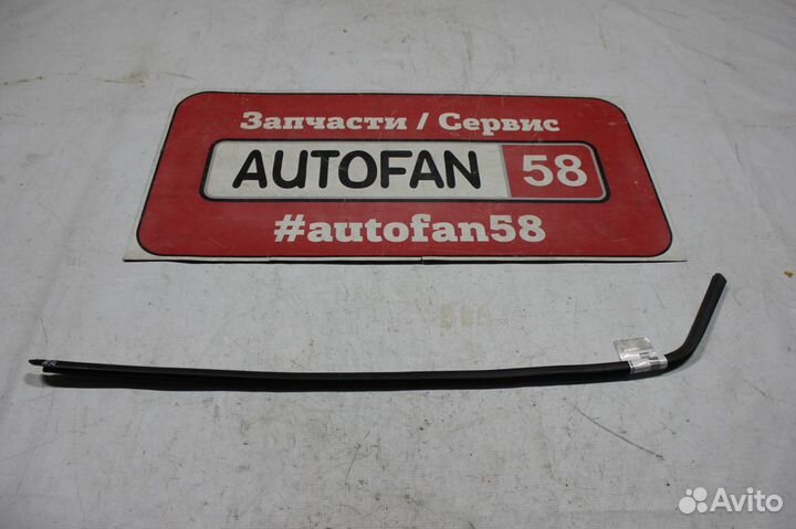 Уплотнитель стекла передней двери Volkswagen T5