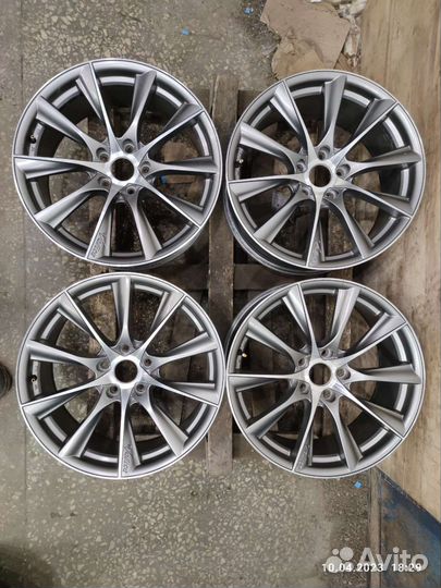 R18 ET35 DIA73.1 J8 5/114.3 Тойота Лексус