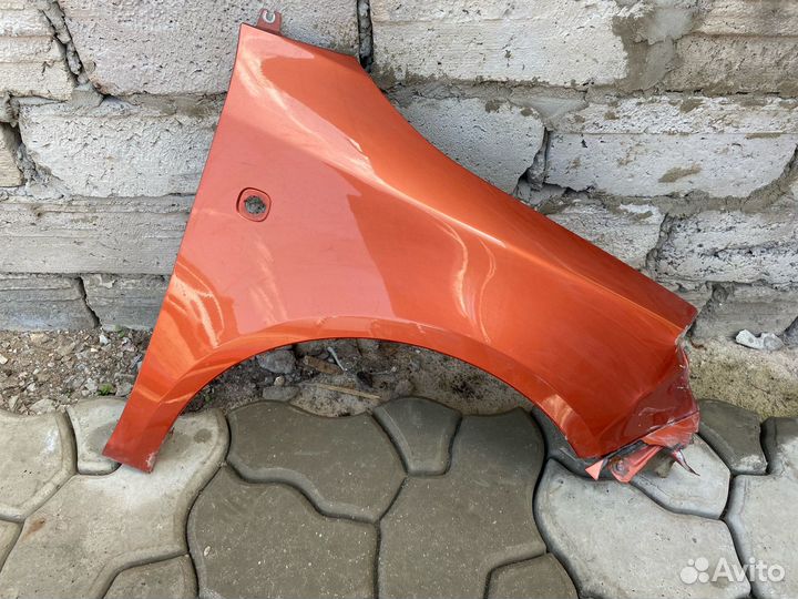 Крыло переднее правое Skoda Fabia 2