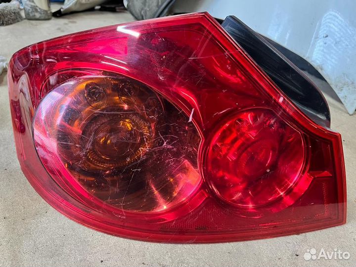 Фонарь задний левый Infiniti G25, G35, G37
