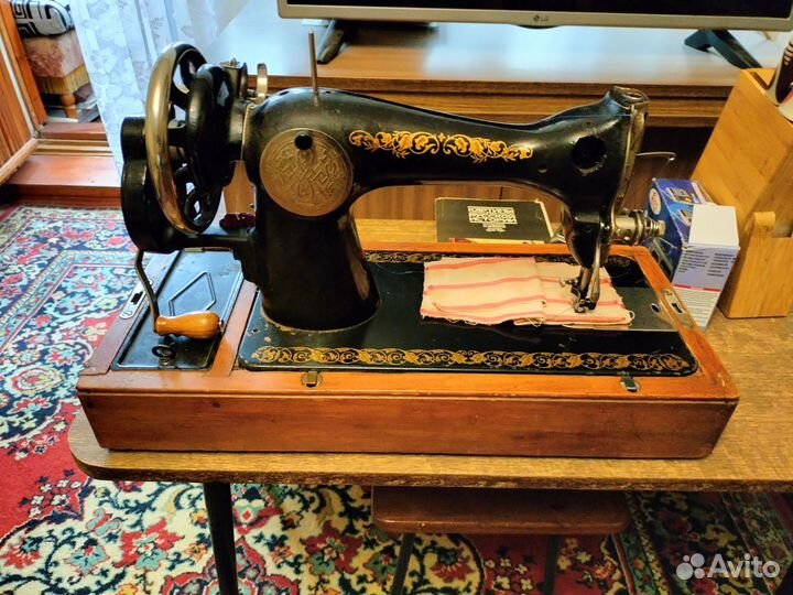 Швейная машинка ручная