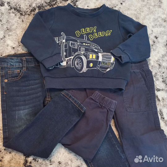 Одежда на мальчика. Кофта. Джинсы. Брюки