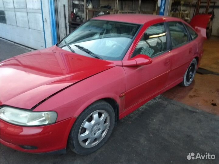 Разбор на запчасти Opel Vectra B
