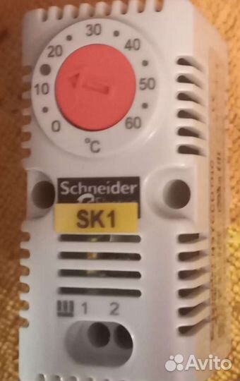 Термостат регулируемый schneider Electric