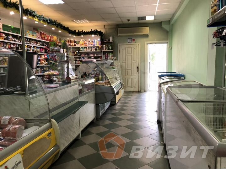 Торговое помещение общим входом с 