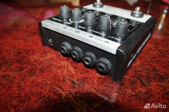 Топовый Delay Дилей TC Electronic Nova Repeater