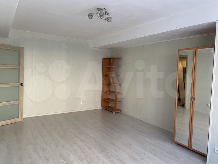 2-к. квартира, 57,2 м², 3/5 эт.