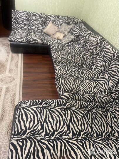 Диван угловой (п-образный)