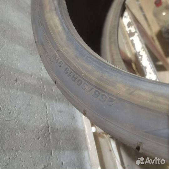 Yokohama Advan Neova AD08 255/30 R20