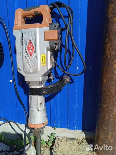 Аренда отбойных молотков, перфораторов,штроборезов