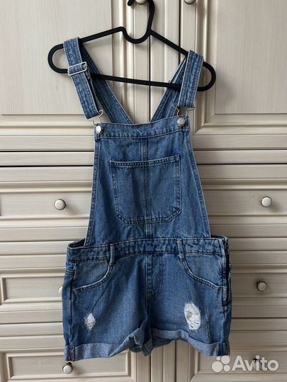 Pull and bear комбинезон