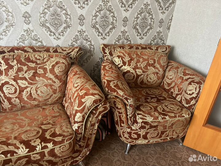 Мягкая мебель бу (диван и 2 кресла)