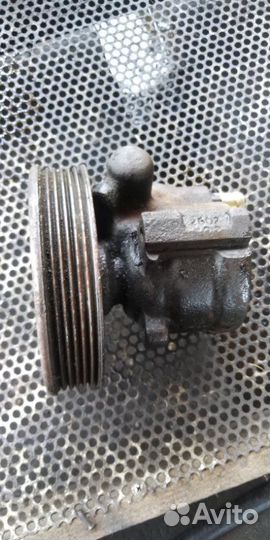 Насос гур Renault Clio K7M