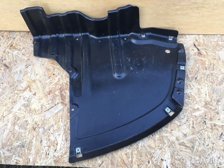 Защита пыльник днища BMW e82