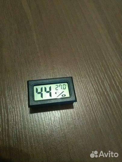 Термометр, гигрометр. Новый