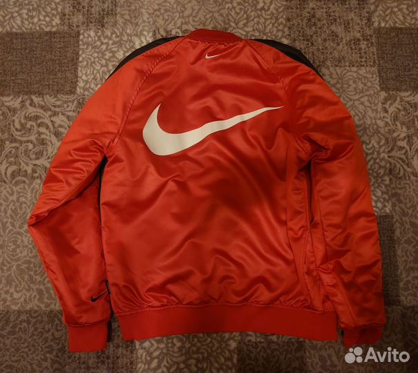 Бомбер Nike Sportswear Swoosh