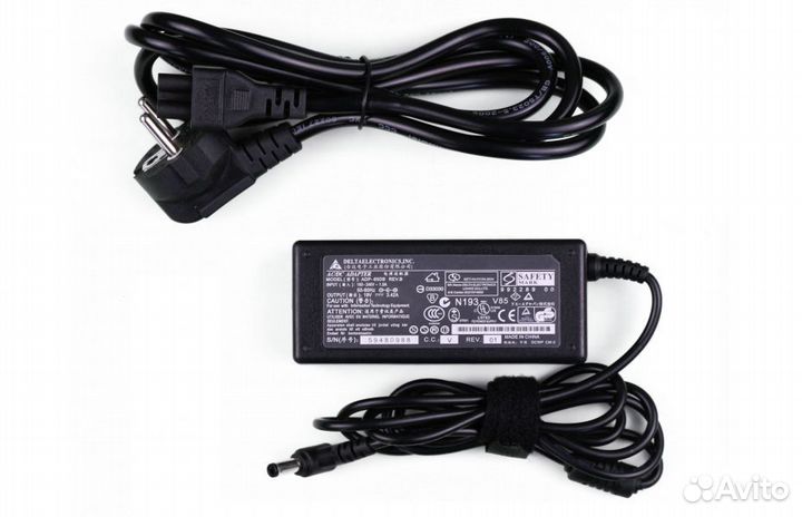 Блок питания (зарядка) Asus R513EA