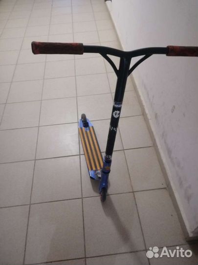 Трюковой самокат