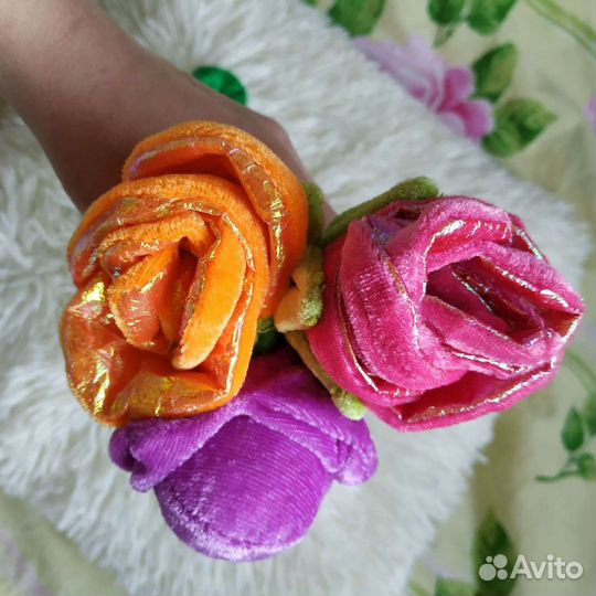 Декоративные плюшевые цветы