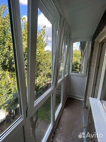 Балкон пвх с крышей