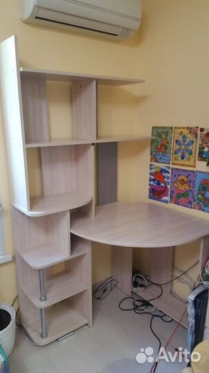 Компьютерный стол угловой