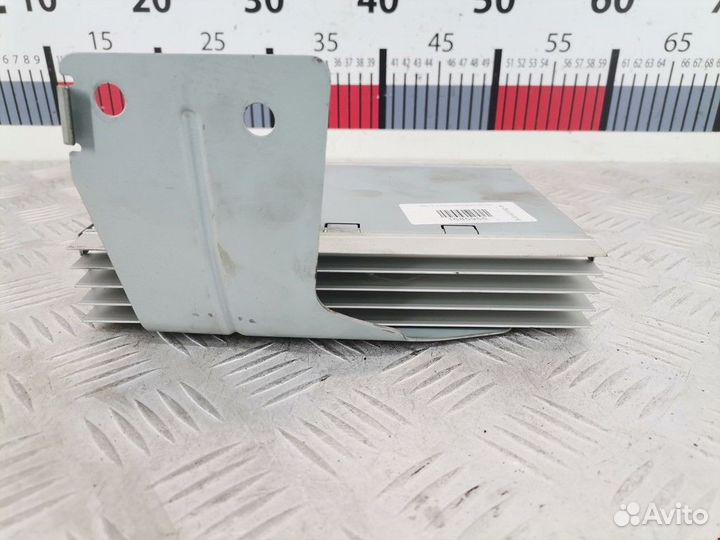 Усилитель музыкальный Jeep Commander 2007