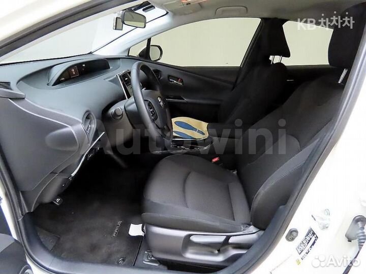 Toyota Prius 1.8 AT, 2019, 58 000 км