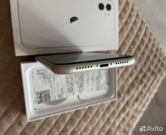 iPhone 11, 256 ГБ