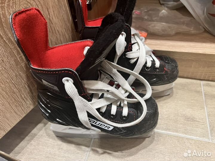 Коньки хоккейные