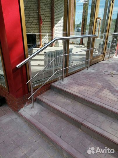 Поручни для лестниц