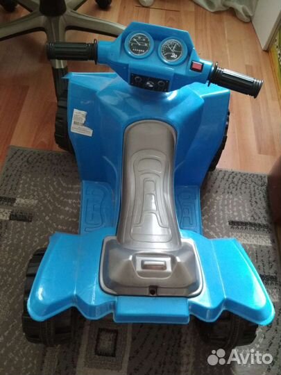 Детский квадроцикл на аккумуляторе