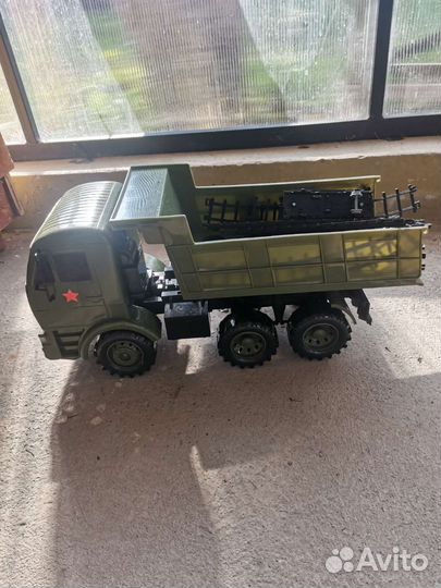 Детская машина игрушка