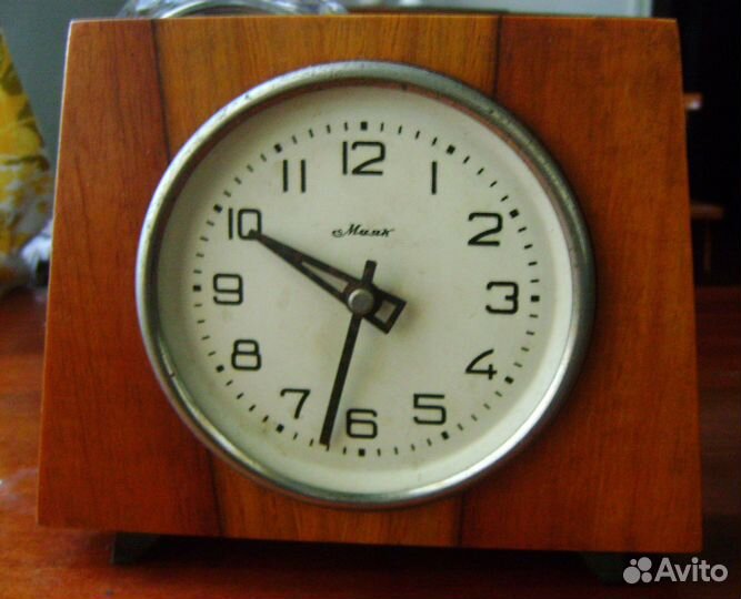 Часы настольные (ремонт,запчасти)
