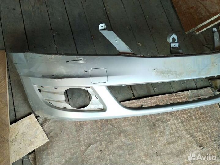 Бампер на renault logan
